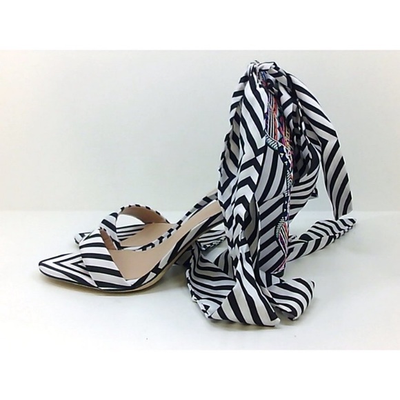 INC International Concepts Katana Sandals embroidered heel lace up Size 7.5 - Picture 5 of 5